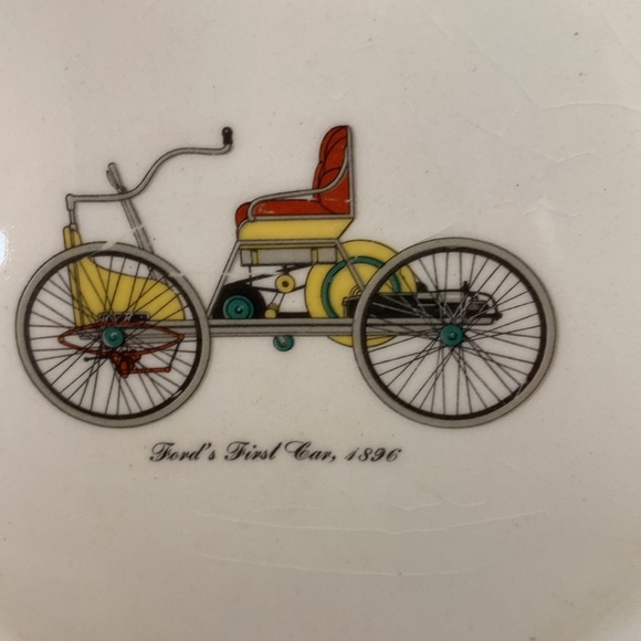 Harker Pottery 22 kt. Gold Rim Dessert Plate Antique Car Design - Picture 3 of 5